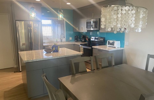 Pacific Beach Condo | 2022 Remodeled Pacific Beach Oceanview Condo- See the Sea