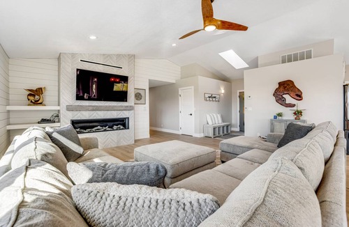 Fort Bragg House | 203 m² House ∙ 3 bedrooms ∙ 10 guests