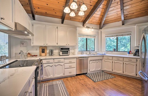 Apple Hill House | 210 m² House ∙ 3 bedrooms ∙ 6 guests
