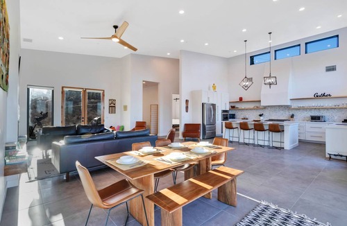 Yucca Valley House | 214 m² House ∙ 3 bedrooms ∙ 7 guests
