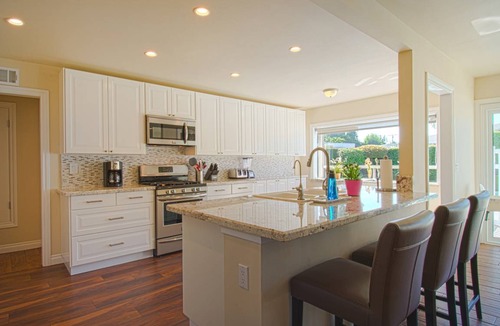 Northwest Anaheim House | 218 m² House ∙ 6 bedrooms ∙ 15 guests