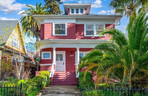 North Berkeley House | 220 m² House ∙ 5 bedrooms ∙ 11 guests