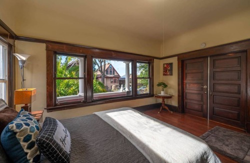 North Berkeley House | 220 m² House ∙ 5 bedrooms ∙ 11 guests