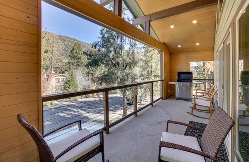 Pine Mountain Club House | 223 m² House ∙ 3 bedrooms ∙ 11 guests