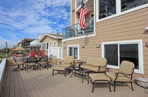 Santa Ana Heights House | 223 m² House ∙ 4 bedrooms ∙ 8 guests