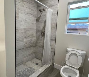Alhambra House | 2237 Newly Renovated House Easy Access to Highway Parks DTLA