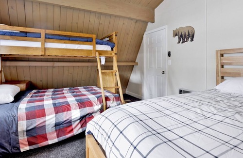 Peter Pan Cabin | 2255-tinker Bell Gambrel 2 Bedroom Cabin by RedAwning