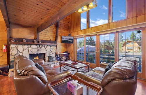 Whispering Forest Ski Chalet | 226 m² Chalet ∙ 3 bedrooms ∙ 10 guests