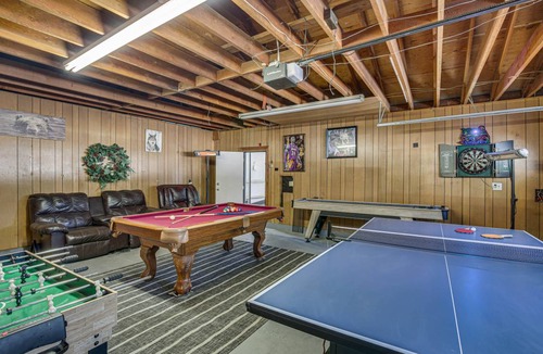 Running Springs House | 226 m² House ∙ 5 bedrooms ∙ 10 guests