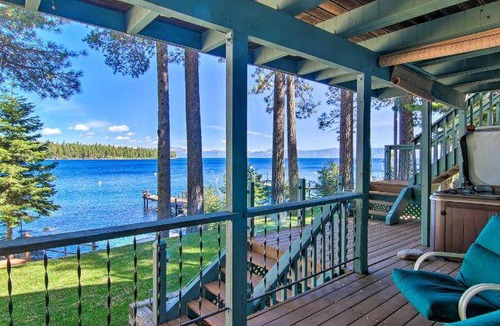 Meeks Bay House | 227 m² House ∙ 4 bedrooms ∙ 8 guests