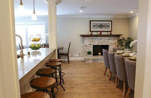 Hermosa Village House | 228 m² House ∙ 6 bedrooms ∙ 15 guests