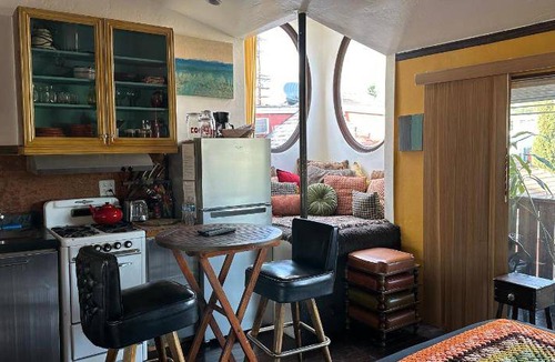 East Hollywood Hostel | 23 m² Hostel ∙ 2 bedrooms ∙ 4 guests
