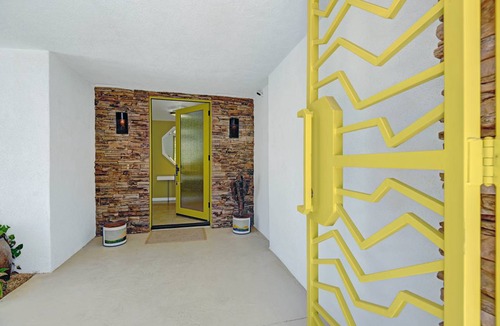 Canyon Corridor House | 231 m² House ∙ 3 bedrooms ∙ 6 guests