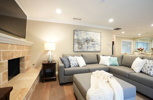 Anaheim Resort House | 232 m² House ∙ 6 bedrooms ∙ 15 guests