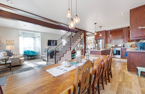 Cleone House | 232 m² House ∙ 4 bedrooms ∙ 10 guests