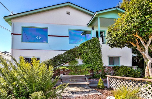 Monterey House | 232 m² House ∙ 4 bedrooms ∙ 7 guests