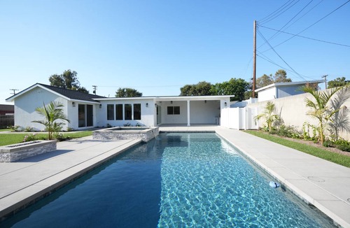 Orange House | 232 m² House ∙ 5 bedrooms ∙ 12 guests