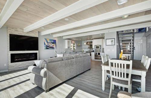 Oxnard Shores House | 232 m² House ∙ 4 bedrooms ∙ 8 guests