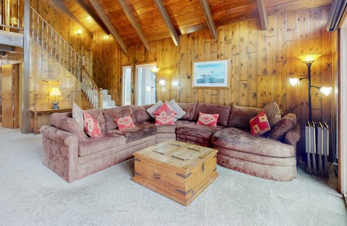 Blue Jay House | 239 m² House ∙ 4 bedrooms ∙ 10 guests