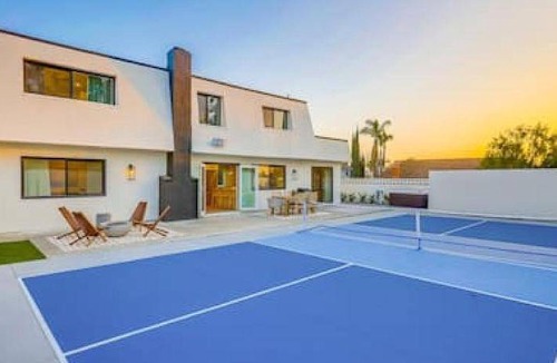 Mission Viejo House | 240 m² House ∙ 5 bedrooms ∙ 12 guests