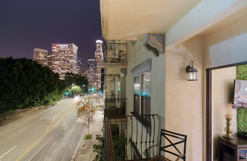 Westlake South Apartment | 241672 Executive Suite - DTLA near Staples, Nokia