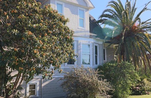 Oakland House | 246 m² House ∙ 4 bedrooms ∙ 8 guests