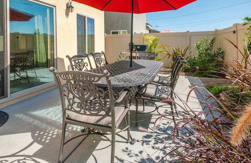 Anaheim Colony Historic District House | 246 m² House ∙ 6 bedrooms ∙ 15 guests