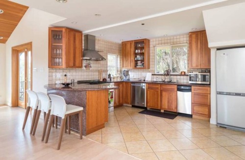 Claremont House | 251 m² House ∙ 2 bedrooms ∙ 5 guests