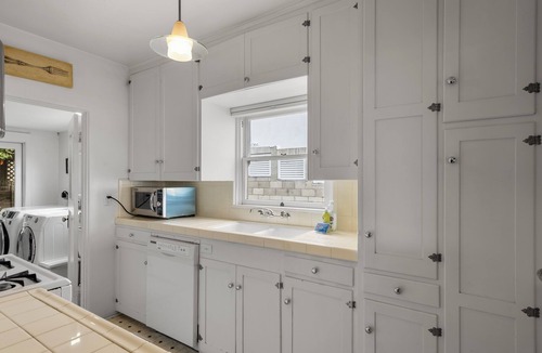 Middletown House | 26' SUNDECK OCEAN Panoramic 180° VIEWS 🌅 AC Fast WiFi - 902Mbps