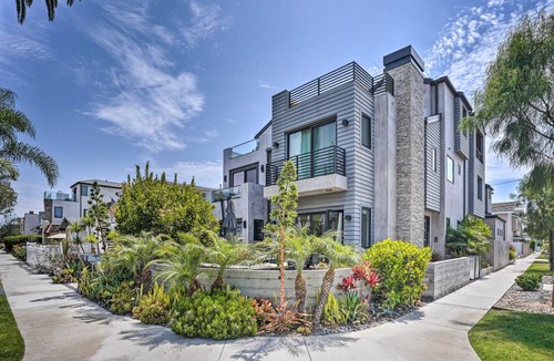 Huntington Beach House | 261 m² House ∙ 3 bedrooms ∙ 6 guests