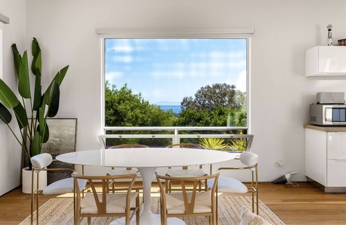 Montecito House | 270-degree Ocean Views, 47’ heated pool, stunning contemporary coastal retreat.
