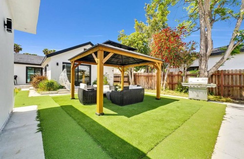 Huntington Beach Villa | 273 m² Villa ∙ 6 bedrooms ∙ 12 guests