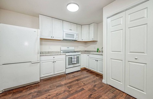 Fresno House | 2730 W Bullard Back Studio · Totally New Awesome ★ North Fresno Back Studio