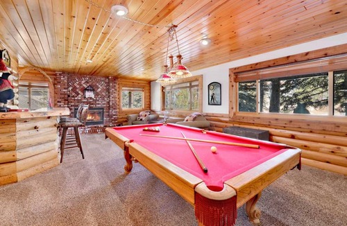 Ironwood Estates Cabin | 277 m² House ∙ 4 bedrooms ∙ 12 guests