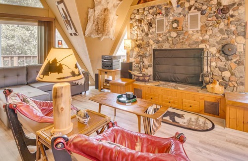 Pine Mountain Club House | 278 m² House ∙ 3 bedrooms ∙ 11 guests