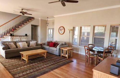 Shenandoah Valley House | 279 m² House ∙ 4 bedrooms ∙ 12 guests