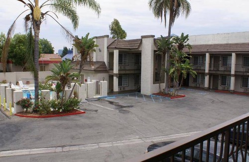 Anaheim Resort Hotel | 28 m² Hotel ∙ 4 guests
