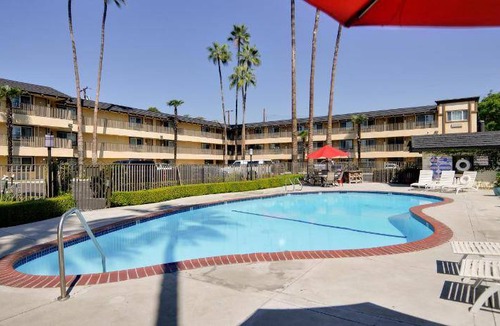 East Whittier Hotel | 28 m² Motel ∙ 6 guests