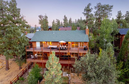 Castle Glen Estates House | 297 m² House ∙ 4 bedrooms ∙ 16 guests