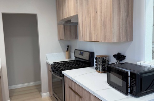 Monterey Park House | 2b1b/Convenient/freeparking/Gated