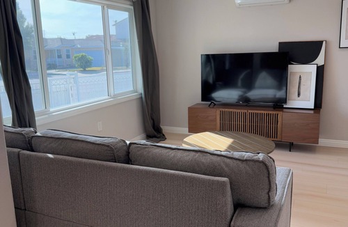 Monterey Park House | 2b1b/Convenient/freeparking/Gated