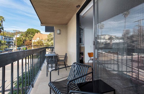 Hollywood Condo | 2BR 2Bath Condo in Historic Hollywood
