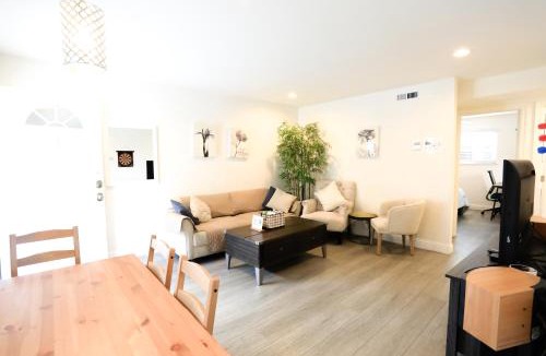 Sunnyvale West Apartment | 2BR APT with Brand new super quite AC, Washer, Dryer, Free EV Station, Free Parking in Cupertino