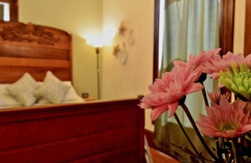 Moss Landing Hotel | 2nd floor(Upstairs/Level 01) - Historic House - Fireplace.