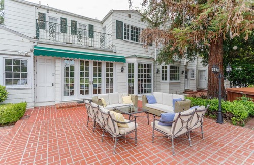 Encino Villa | 3 Acre Estate Encino sleeps 16