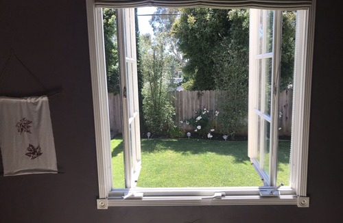 Redondo Beach House | 3 bed 2 bath Beach cottage 1750 sq ft with gardens 15 minute walk to the beach