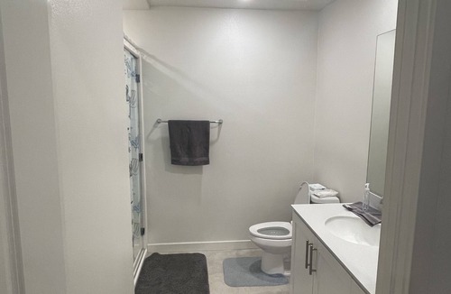 Ontario Condo | 3 BED/3 BATH CONDO IN ONTARIO