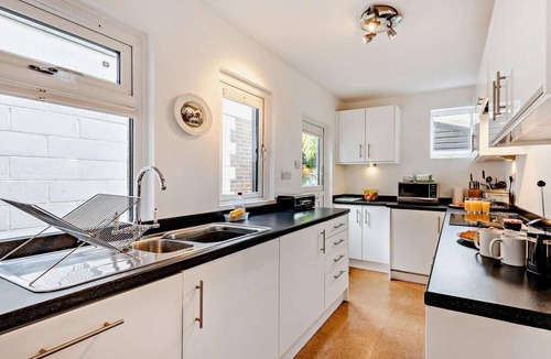Arundel Cottage | 3 Bed in Arundel (oc-90894)