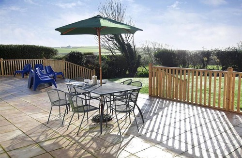 Crynant House | 3 Bed in Gower (oc-hh2105)