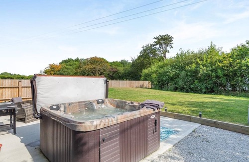 Beaworthy Ski Chalet | 3 Bed in Halwill (oc-s31124)